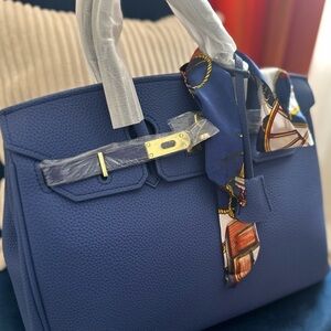 Elegant Blue Handbag
